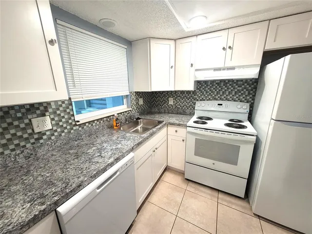 $1,875 | 4007 Audubon Drive, Largo, FL 33771