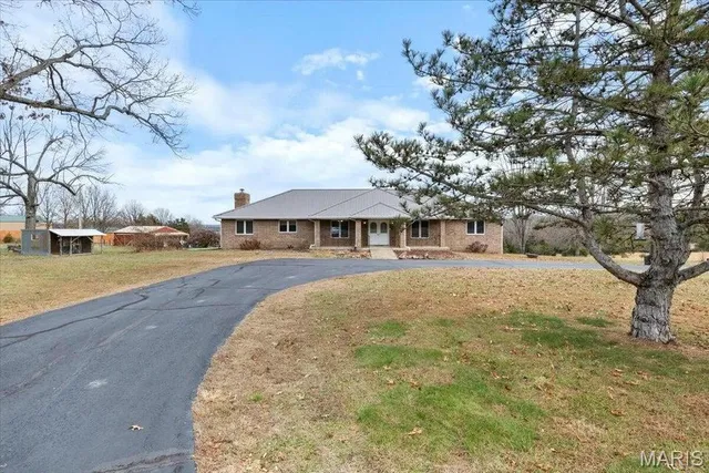 $479,900 | 140 State Rd V, Long Lane, MO 65590