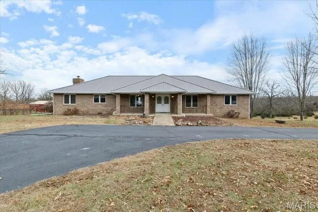 $479,900 | 140 State Rd V, Long Lane, MO 65590