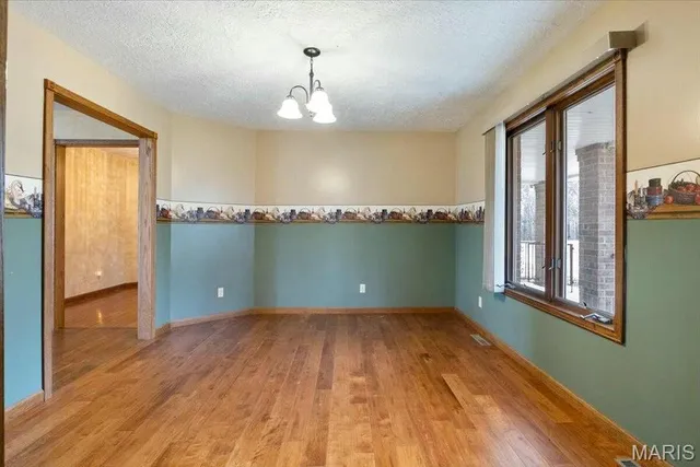 $479,900 | 140 State Rd V, Long Lane, MO 65590