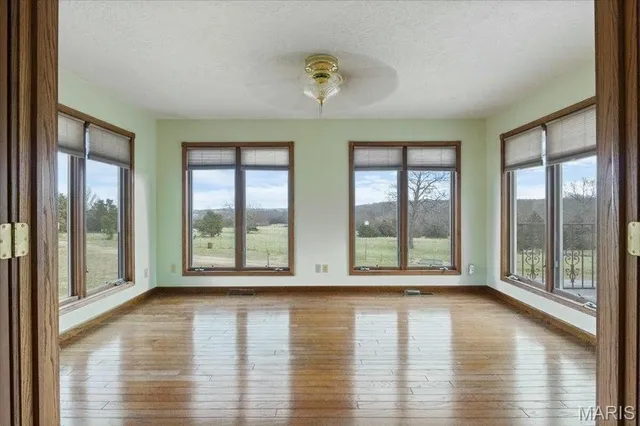 $479,900 | 140 State Rd V, Long Lane, MO 65590