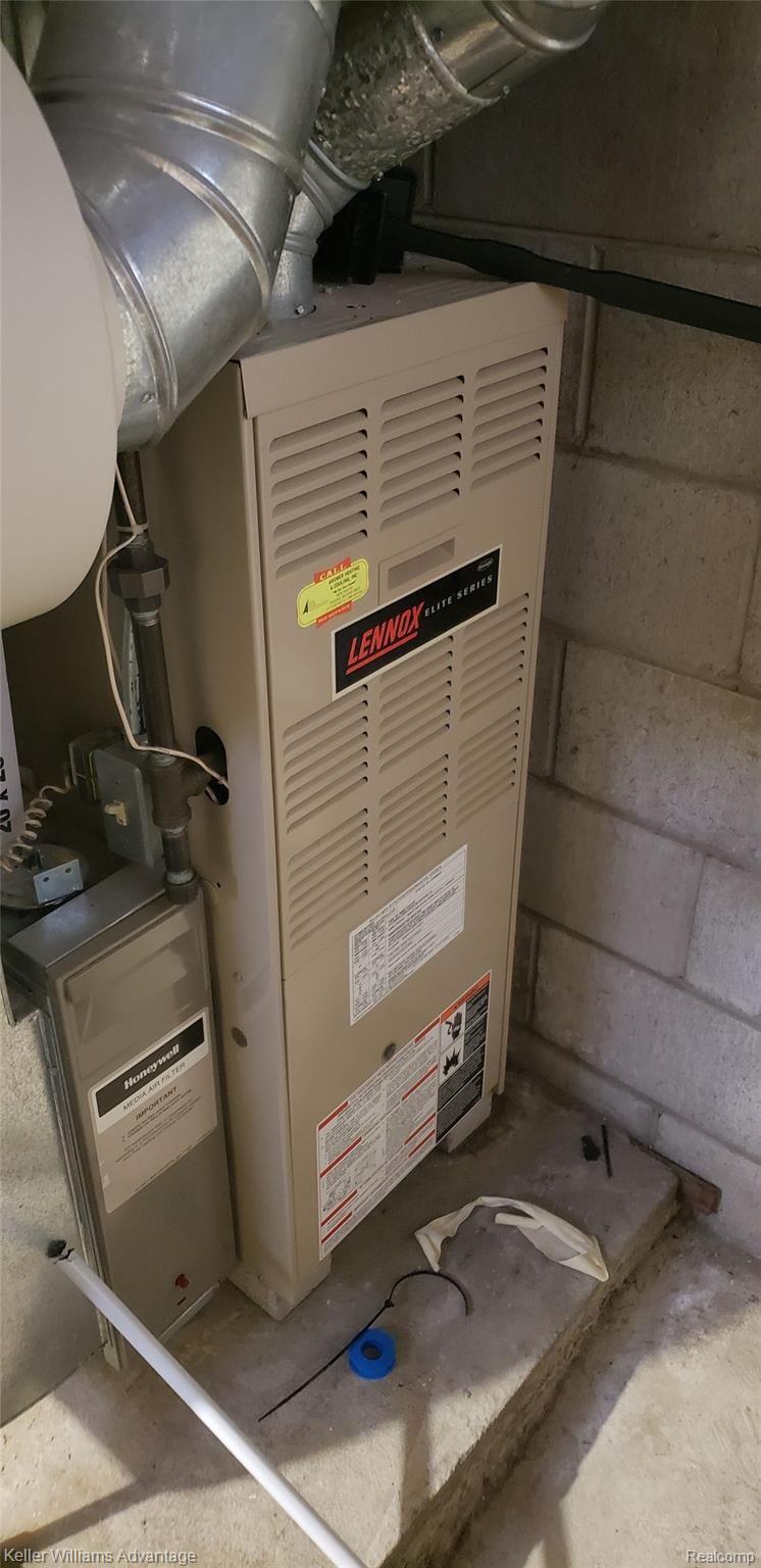 3111 Pierce Road Saginaw, MI 48604 - Photo 26 of 26 furnace.jpg