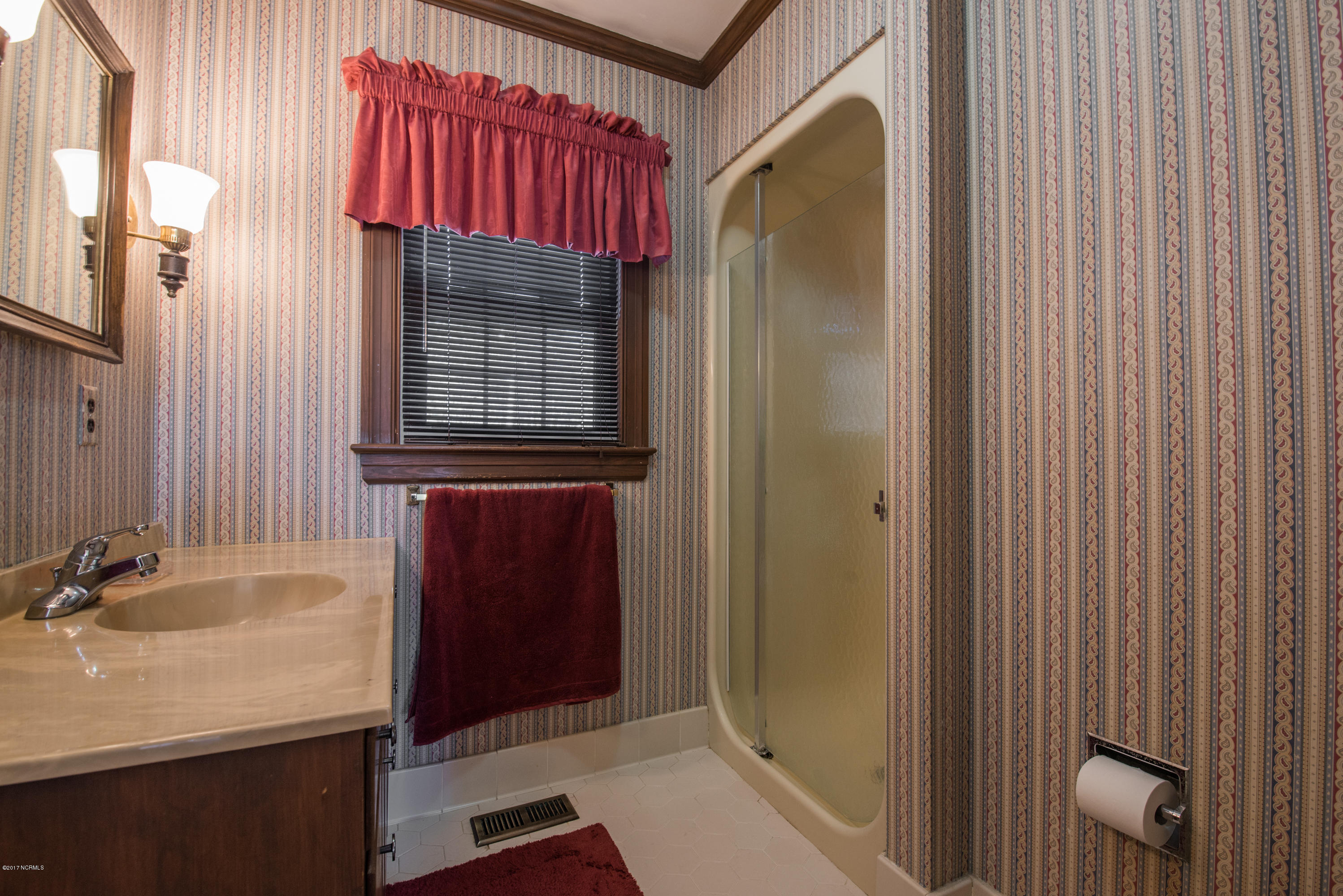 5129 Weaver Road Wilson, NC 27893 - Photo 24 of 56 Principal Bath