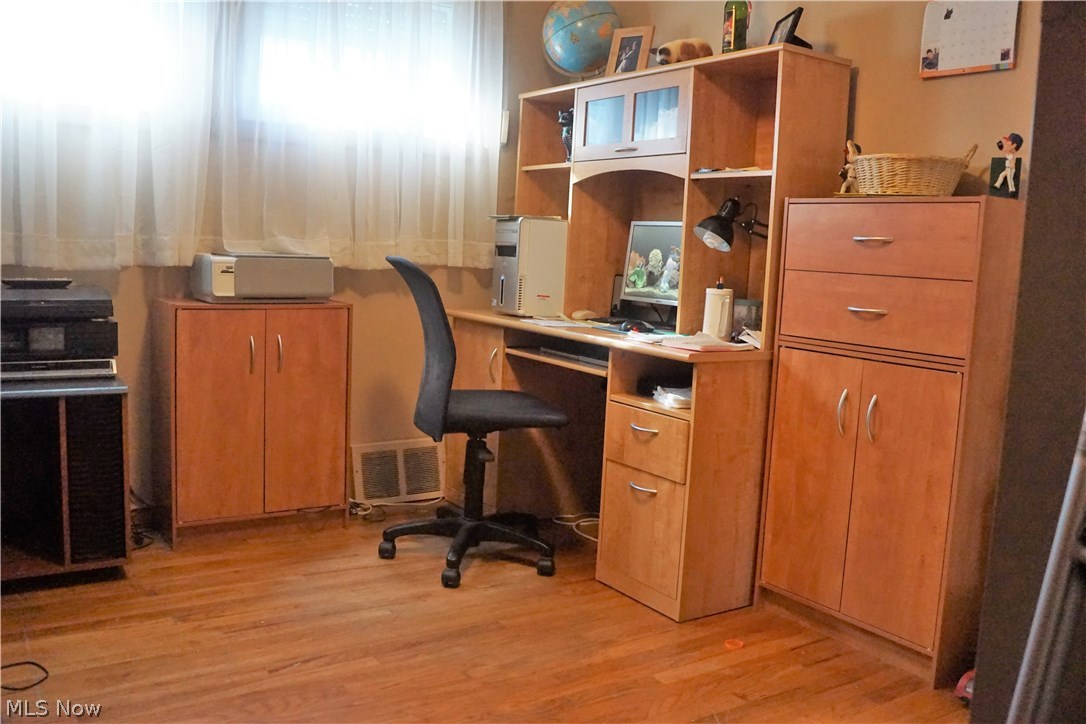 16901 Martha Road Cleveland, OH 44135 - Photo 11 of 22 Gallery Image 11
