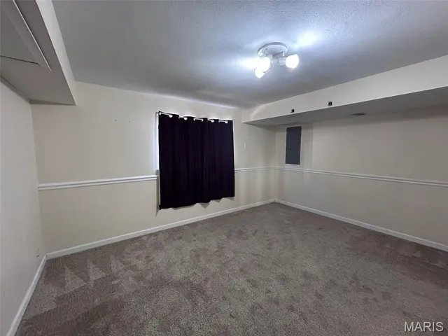 $2,395 | 7231 Briarview Drive, St. Louis, MO 63123