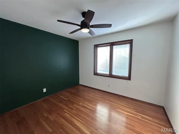 $2,395 | 7231 Briarview Drive, St. Louis, MO 63123