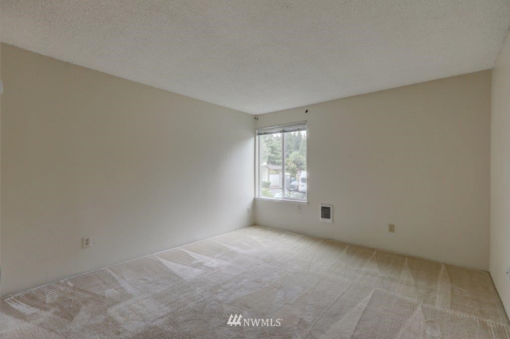 17526 151st Avenue Southeast, Unit 48 Renton, WA 98058 - Photo 7 of 13