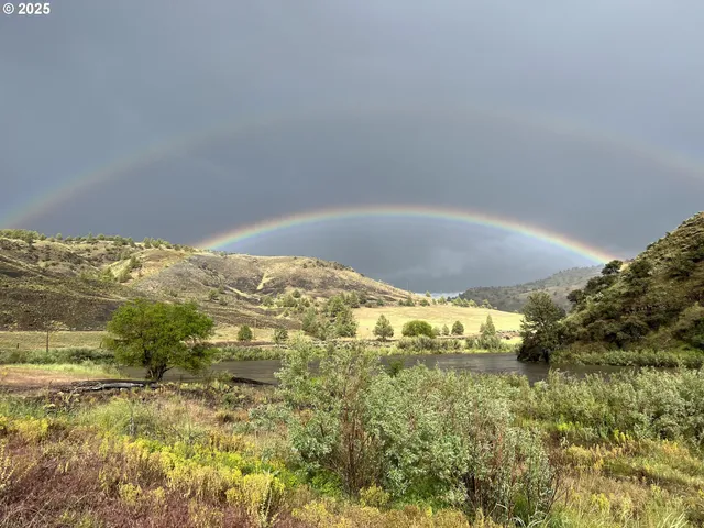 $925,000 | 43697 Highway 402, Kimberly, OR 97848