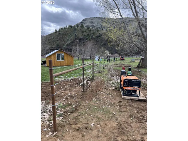 $925,000 | 43697 Highway 402, Kimberly, OR 97848