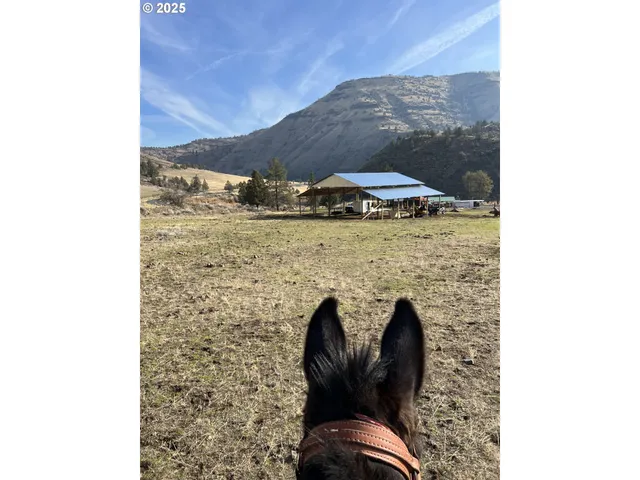 $925,000 | 43697 Highway 402, Kimberly, OR 97848