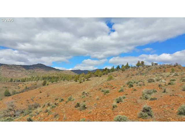 $925,000 | 43697 Highway 402, Kimberly, OR 97848