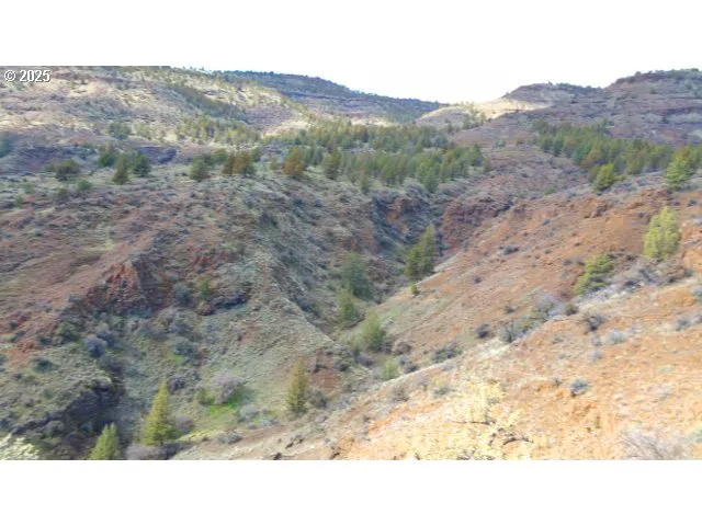 $925,000 | 43697 Highway 402, Kimberly, OR 97848