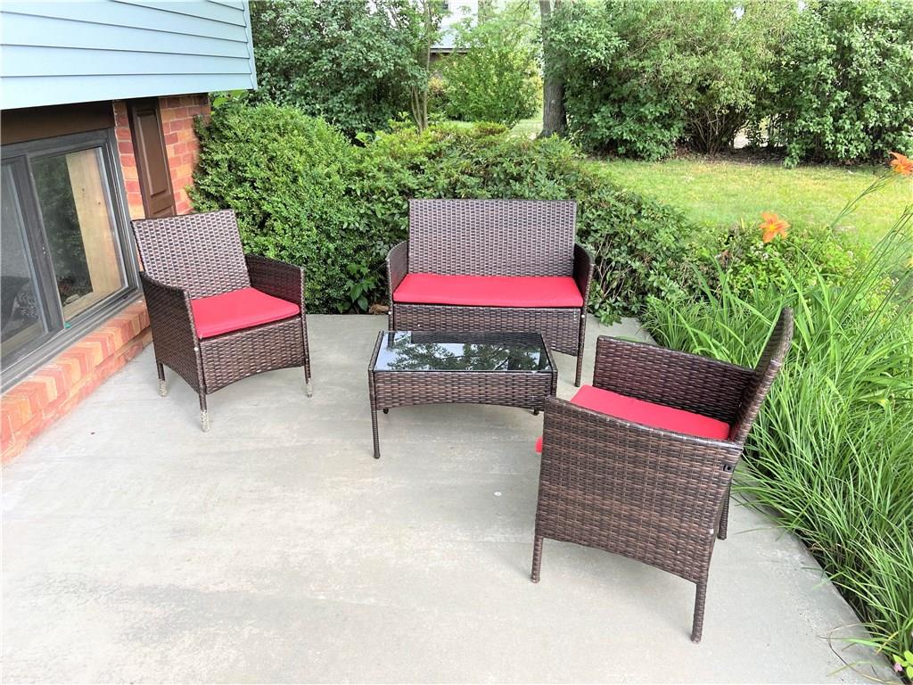 Enjoy your morning coffee on this spacious front porch!