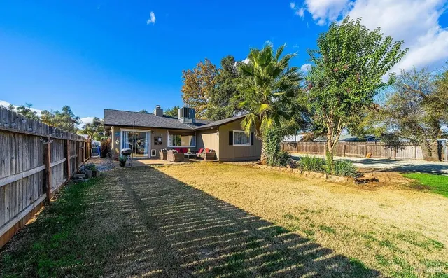 $379,000 | 3703 Harrow Court, Redding, CA 96002