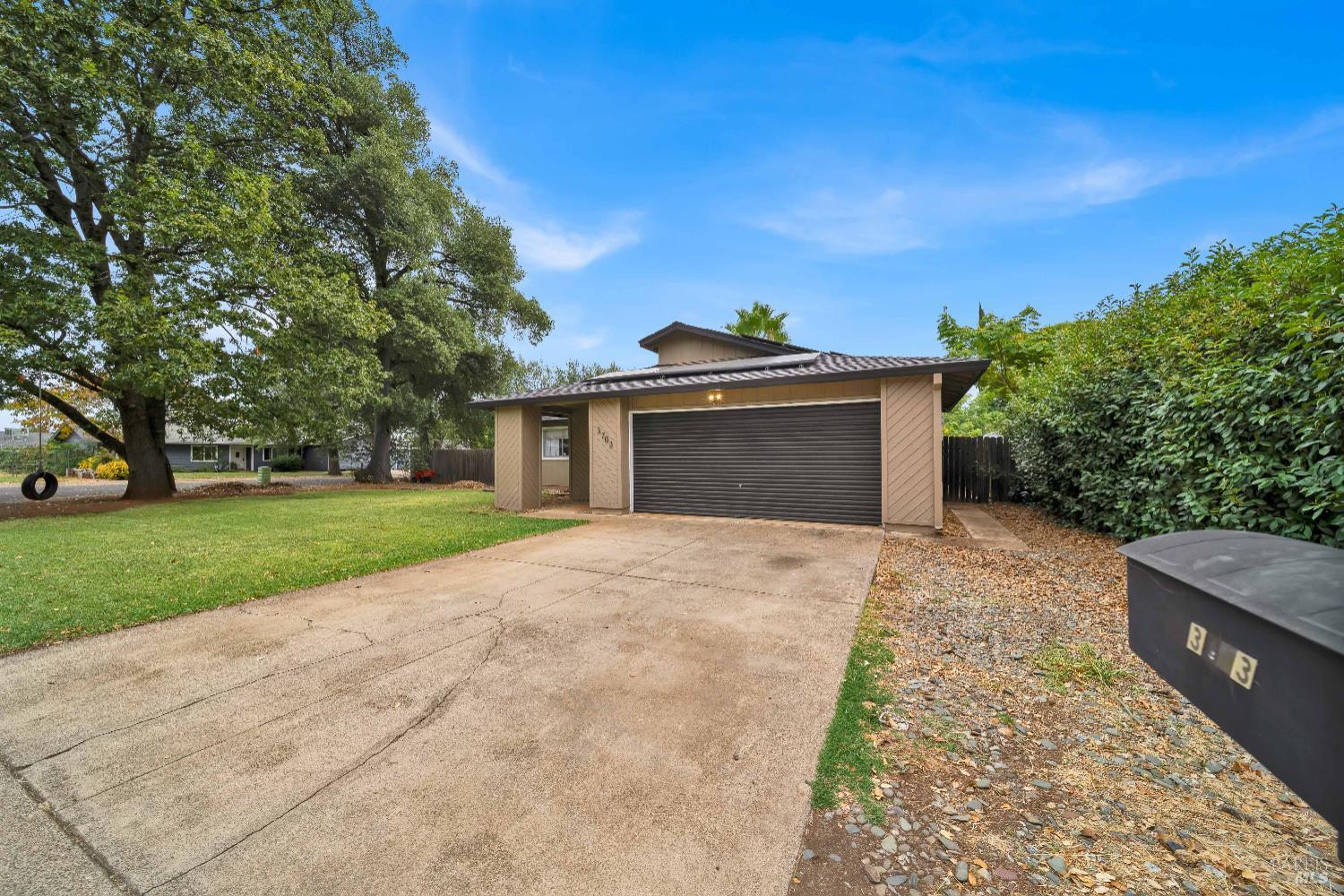 3703 Harrow Court Redding, CA 96002 - Photo 39 of 40