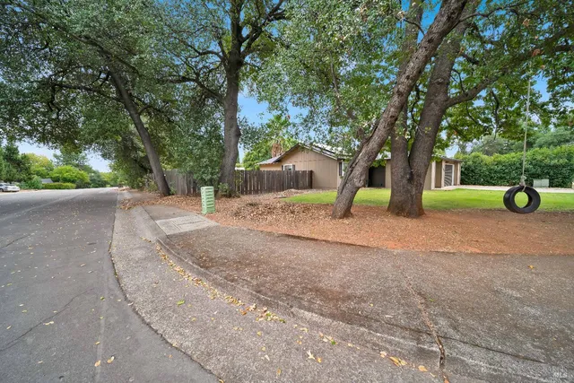 $379,000 | 3703 Harrow Court, Redding, CA 96002