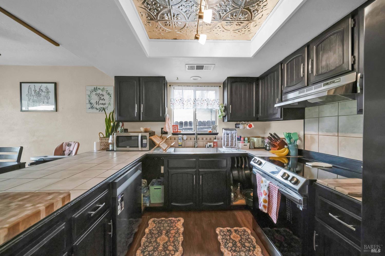 3703 Harrow Court Redding, CA 96002 - Photo 6 of 40