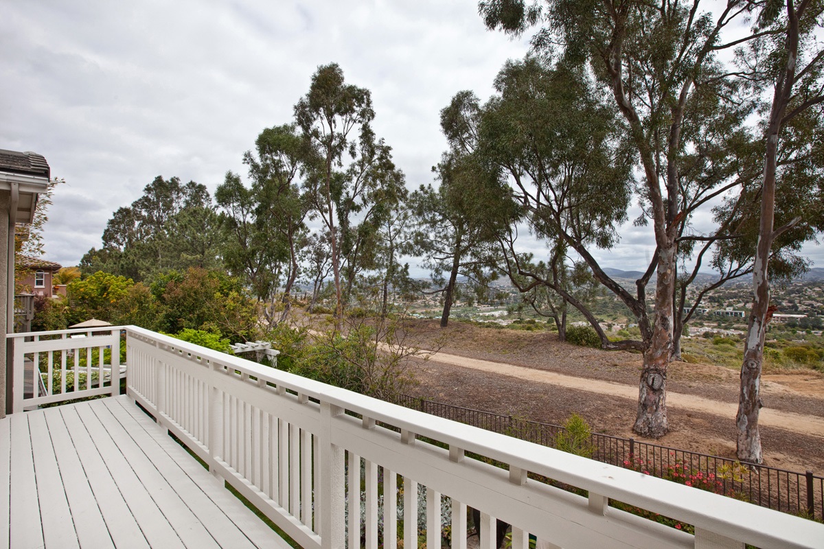 643 Lynwood Drive Encinitas, CA 92024 - Photo 13 of 23