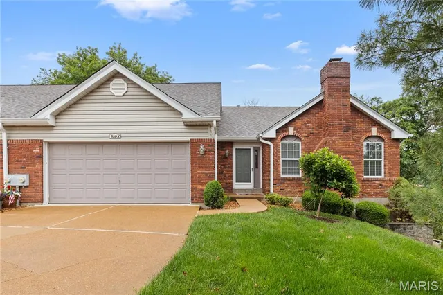 $389,000 | 5108 Kennerly Pl Drive, St. Louis, MO 63128