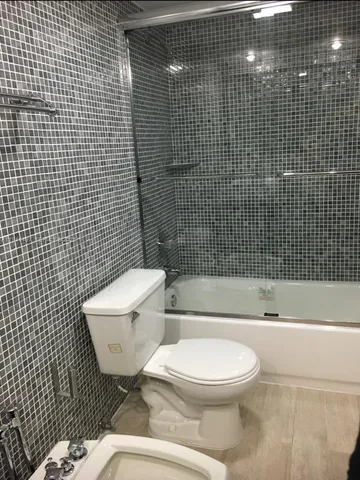 $2,999 | 911 East Ponce De Leon Boulevard, Unit 403, Coral Gables, FL 33134