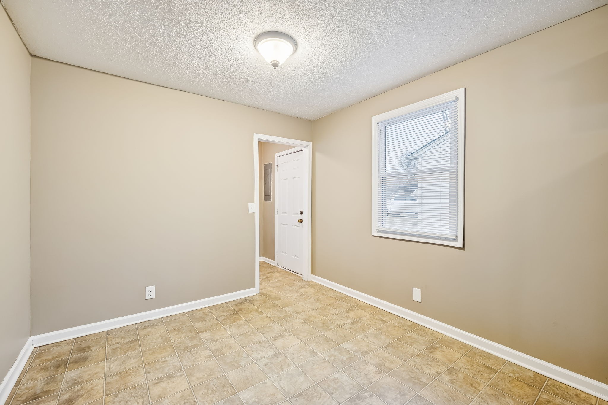 236 Tobacco Road Clarksville, TN 37042 - Photo 11 of 27 an empty room with windows