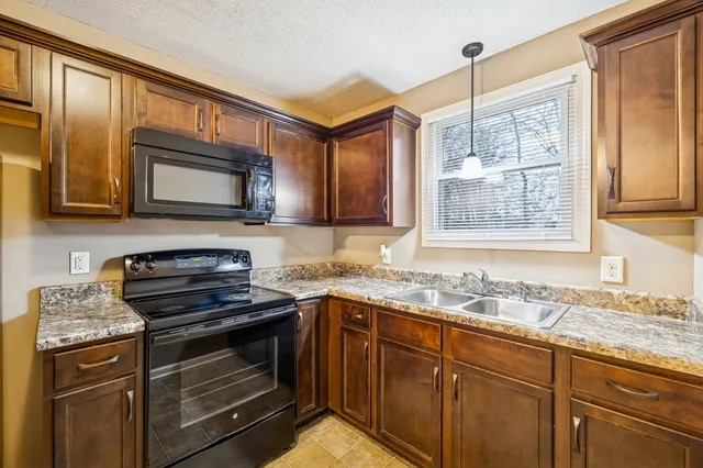 $220,000 | 236 Tobacco Road, Clarksville, TN 37042