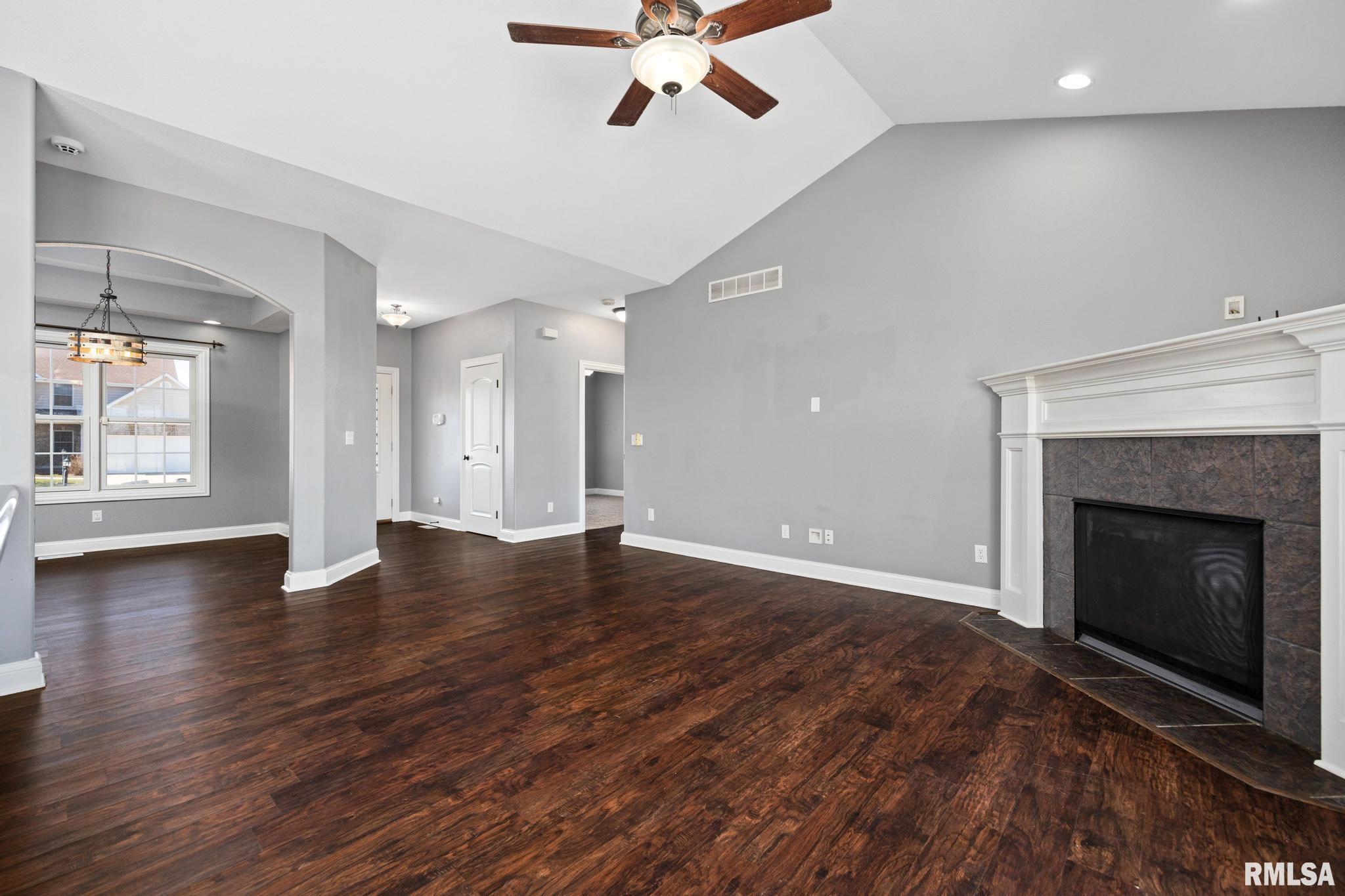 10732 North Trail View Drive Dunlap, IL 61525 - Photo 11 of 45