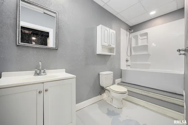 $399,990 | 10732 North Trail View Drive, Dunlap, IL 61525