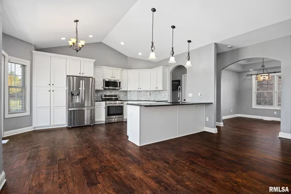 $399,990 | 10732 North Trail View Drive, Dunlap, IL 61525