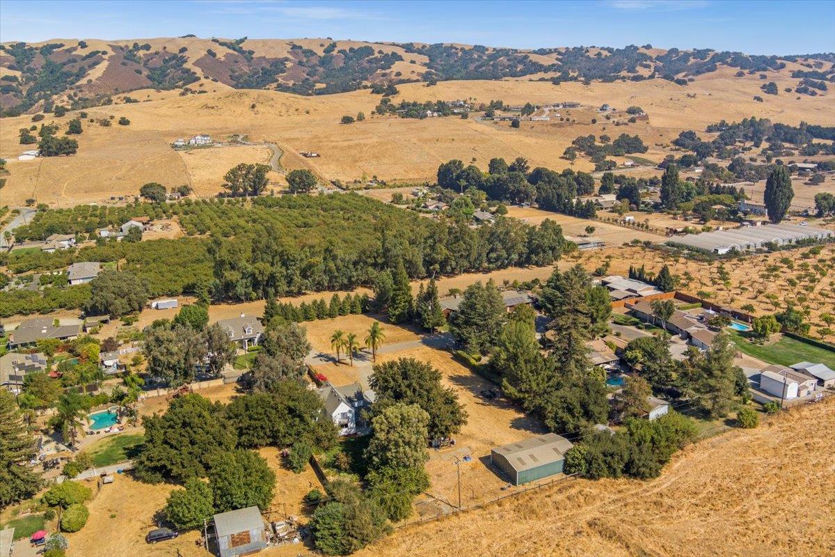 3306 Leavesley Road Gilroy, CA 95020 - Photo 58 of 60 a view of a city