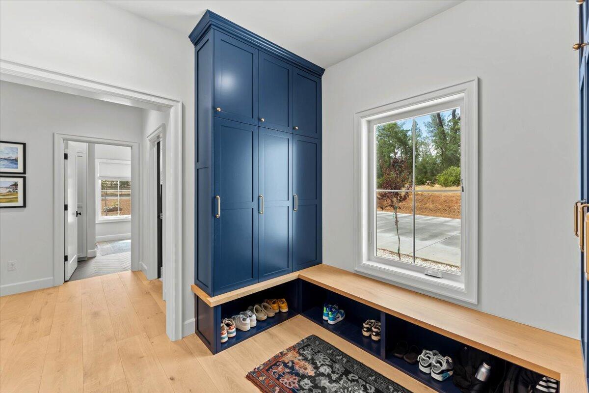 9185 Silver King Road Redding, CA 96001 - Photo 26 of 31 042-9185 Silver King Rd - I-12