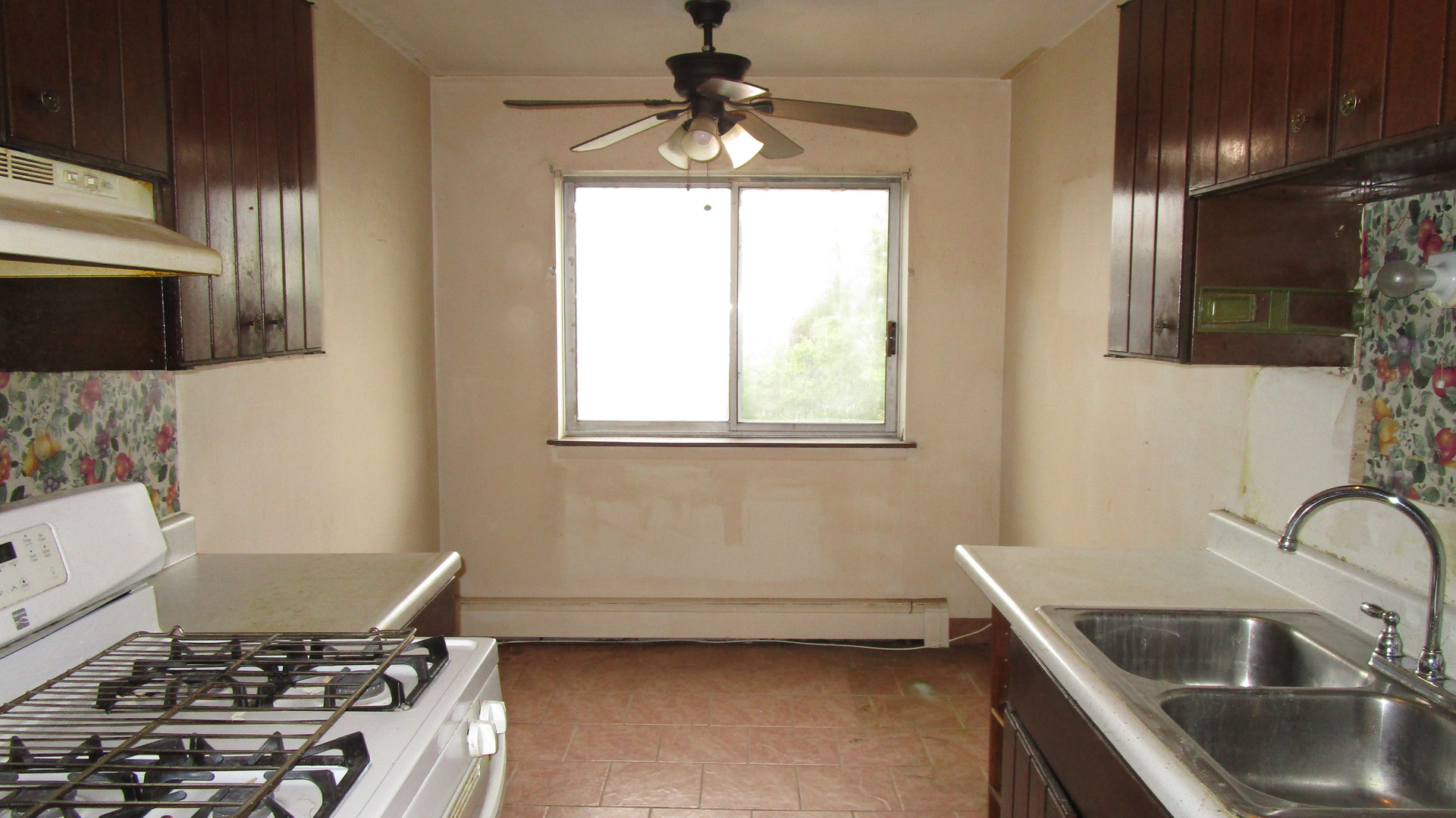 1301 South Finley Road, Unit 417 Lombard, IL 60148 - Photo 10 of 21