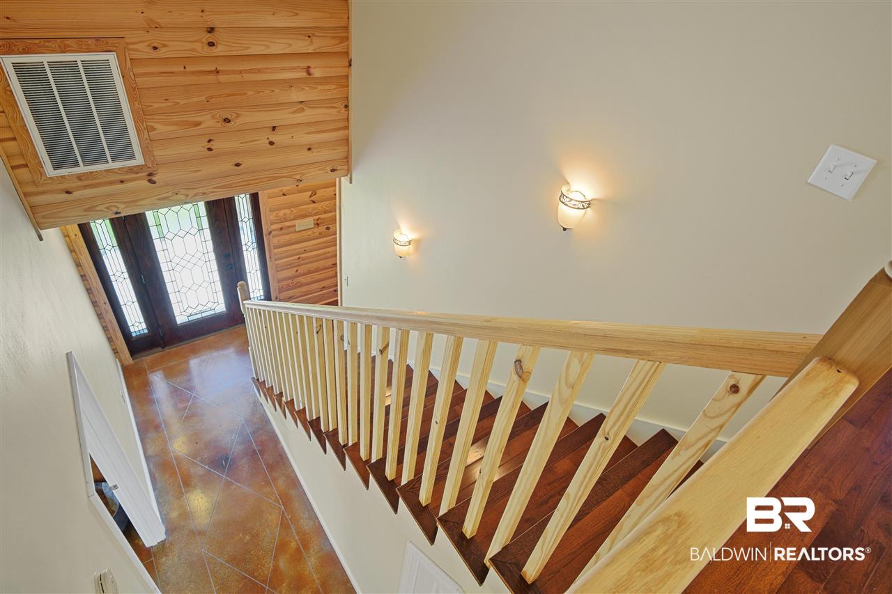7785 Cuss Fork Road Wilmer, AL 36587 - Photo 21 of 38 Hardwood Stairs