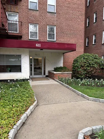 $115,000 | 611 Palmer Road, Unit 20, Yonkers, NY 10701
