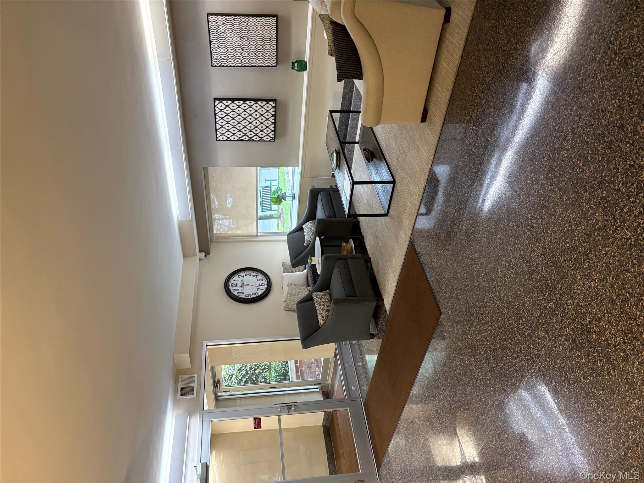 611 Palmer Road, Unit 20 Yonkers, NY 10701 - Photo 2 of 7