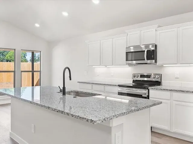 $1,475,000 | 10601 Canton Avenue, Lubbock, TX 79423