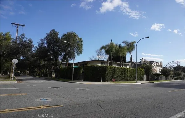 $2,600 | 642 North Orange Grove Boulevard, Unit 7, Pasadena, CA 91103