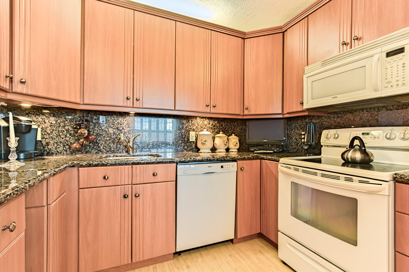 4036 Wolverton East Boca Raton, FL 33434 - Photo 9 of 24 camargo-8 (3)