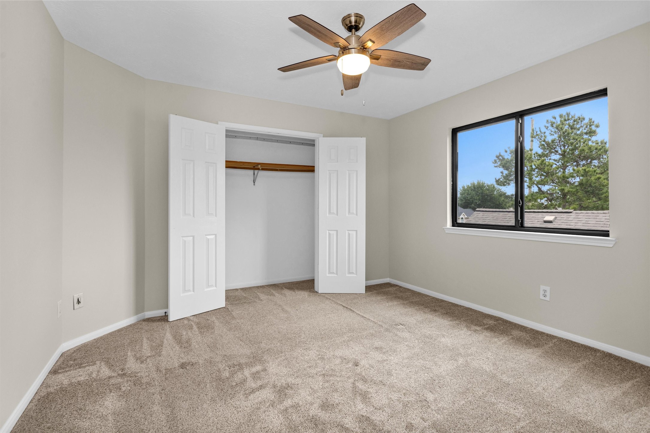 7419 Alderly Drive Spring, TX 77389 - Photo 34 of 49 a view of an empty room with a window