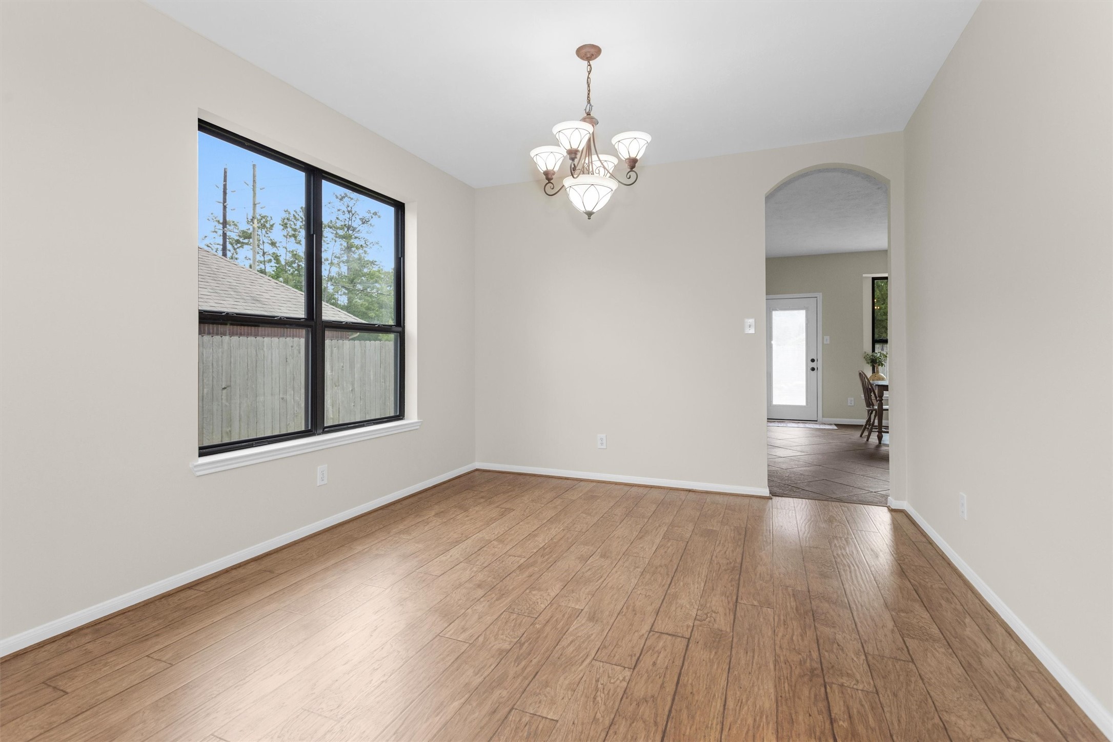 7419 Alderly Drive Spring, TX 77389 - Photo 9 of 49 a view of livingroom with window