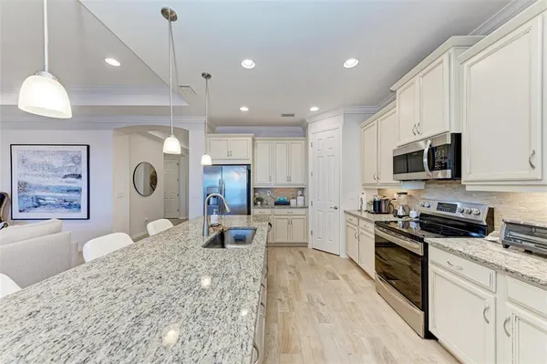 $4,450 | 228 Maraviya Boulevard, Nokomis, FL 34275