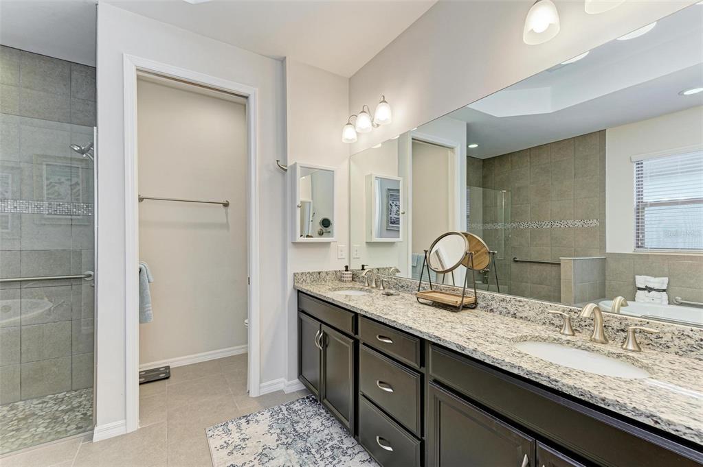 228 Maraviya Boulevard Nokomis, FL 34275 - Photo 30 of 86