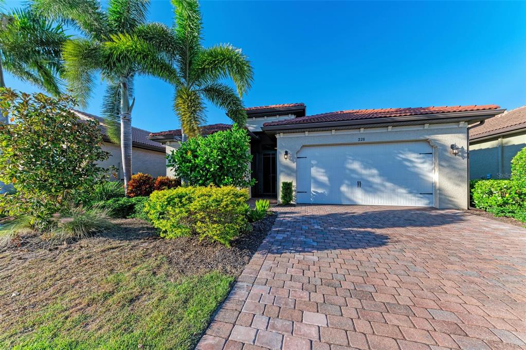 228 Maraviya Boulevard Nokomis, FL 34275 - Photo 6 of 86