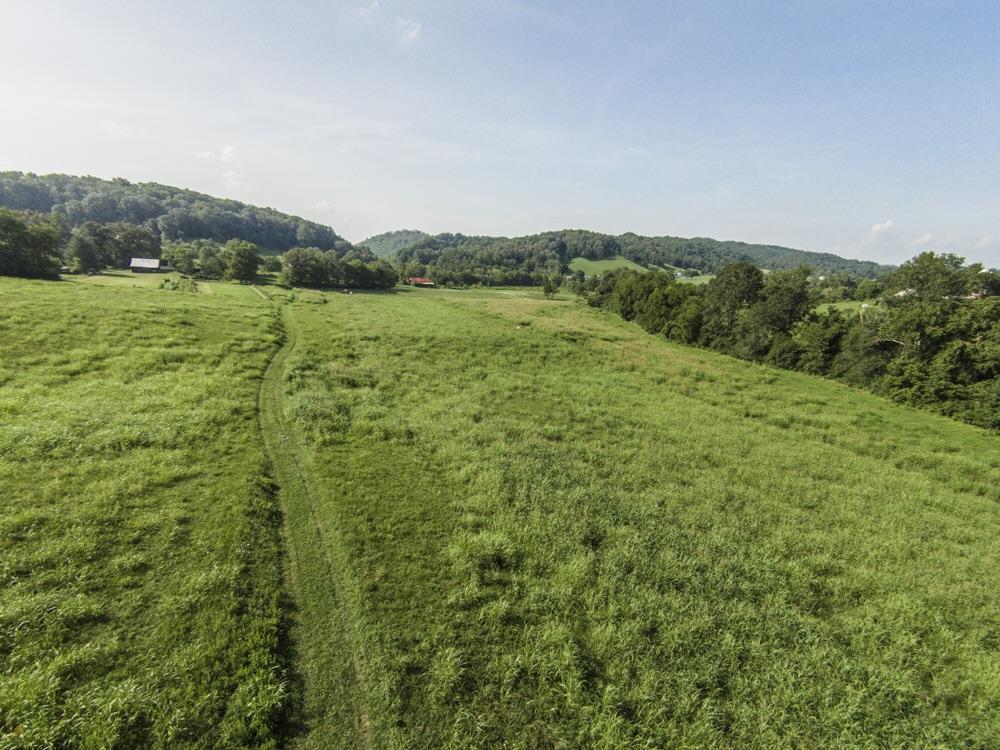 137 Mountain View Road Heiskell, TN 37754 - Photo 27 of 39 image