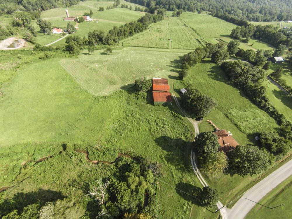 137 Mountain View Road Heiskell, TN 37754 - Photo 29 of 39 image