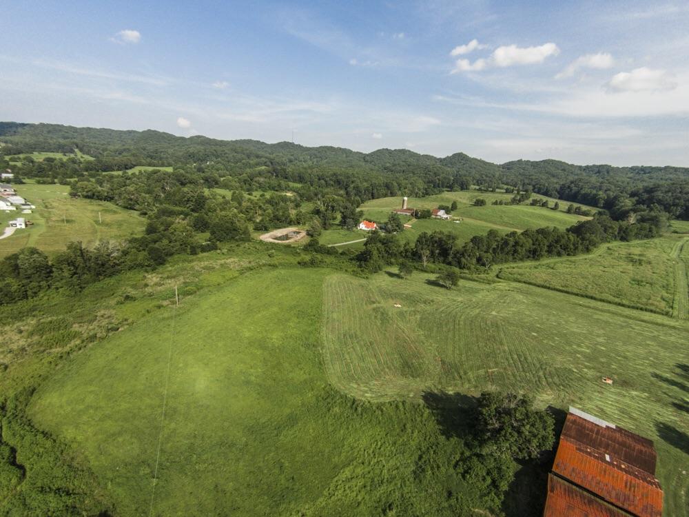 137 Mountain View Road Heiskell, TN 37754 - Photo 31 of 39 image