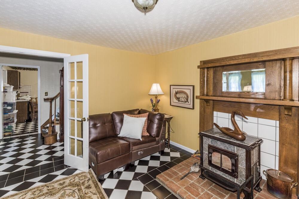 137 Mountain View Road Heiskell, TN 37754 - Photo 36 of 39 image