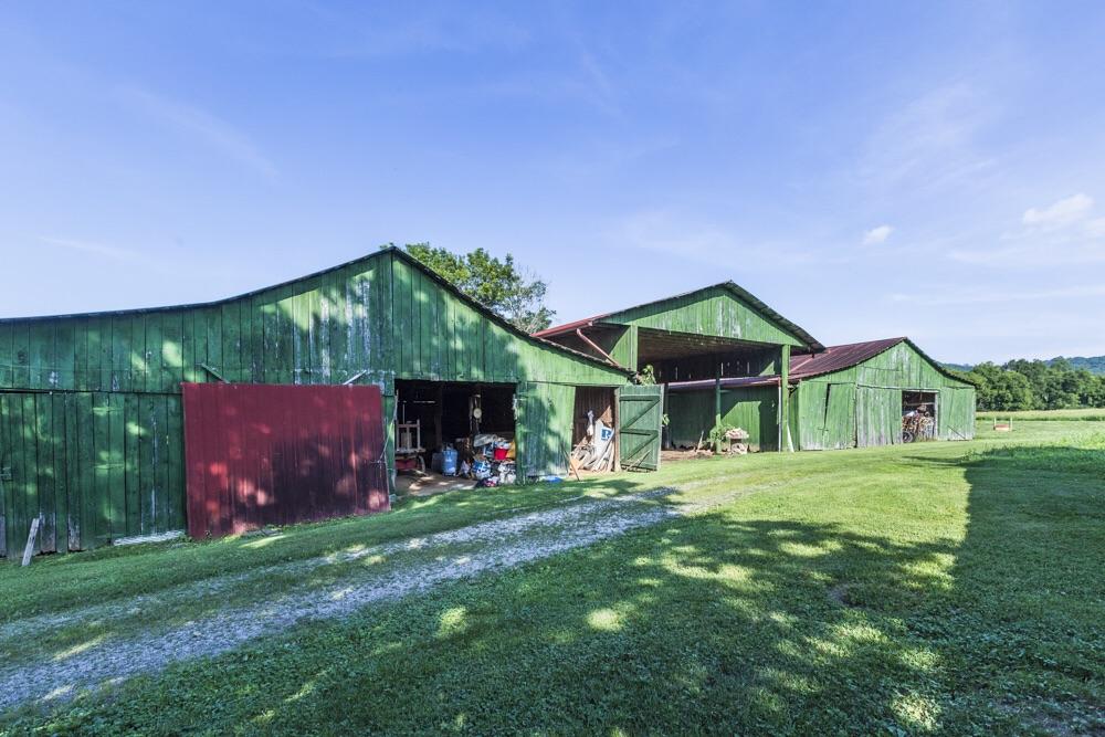 137 Mountain View Road Heiskell, TN 37754 - Photo 7 of 39 image