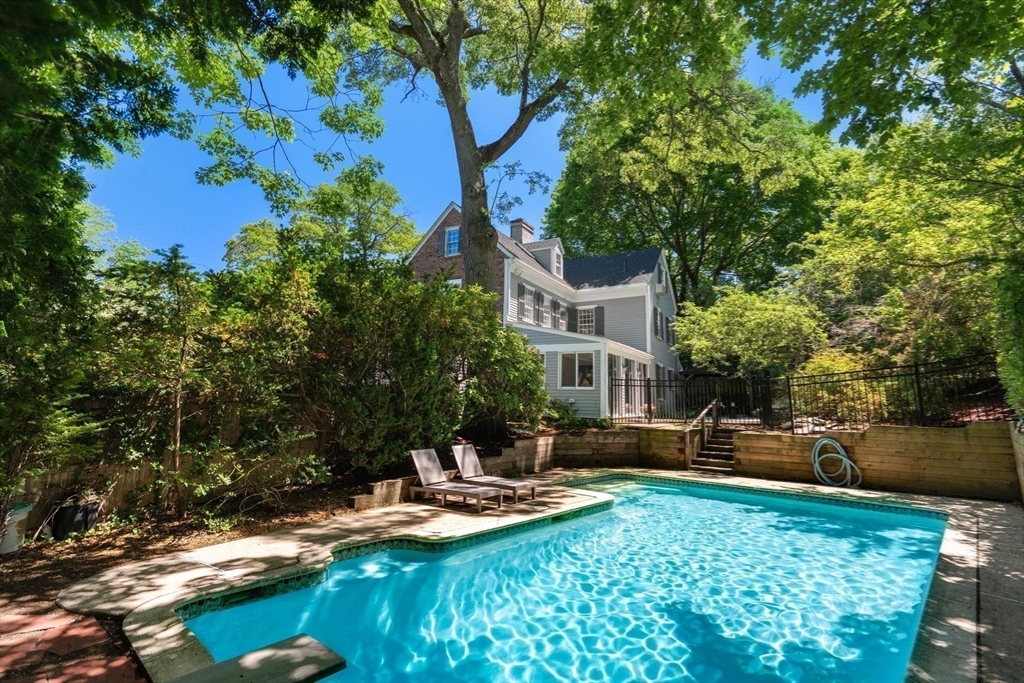 25 Chestnut Hill Road Newton, MA 02467 - Photo 24 of 32