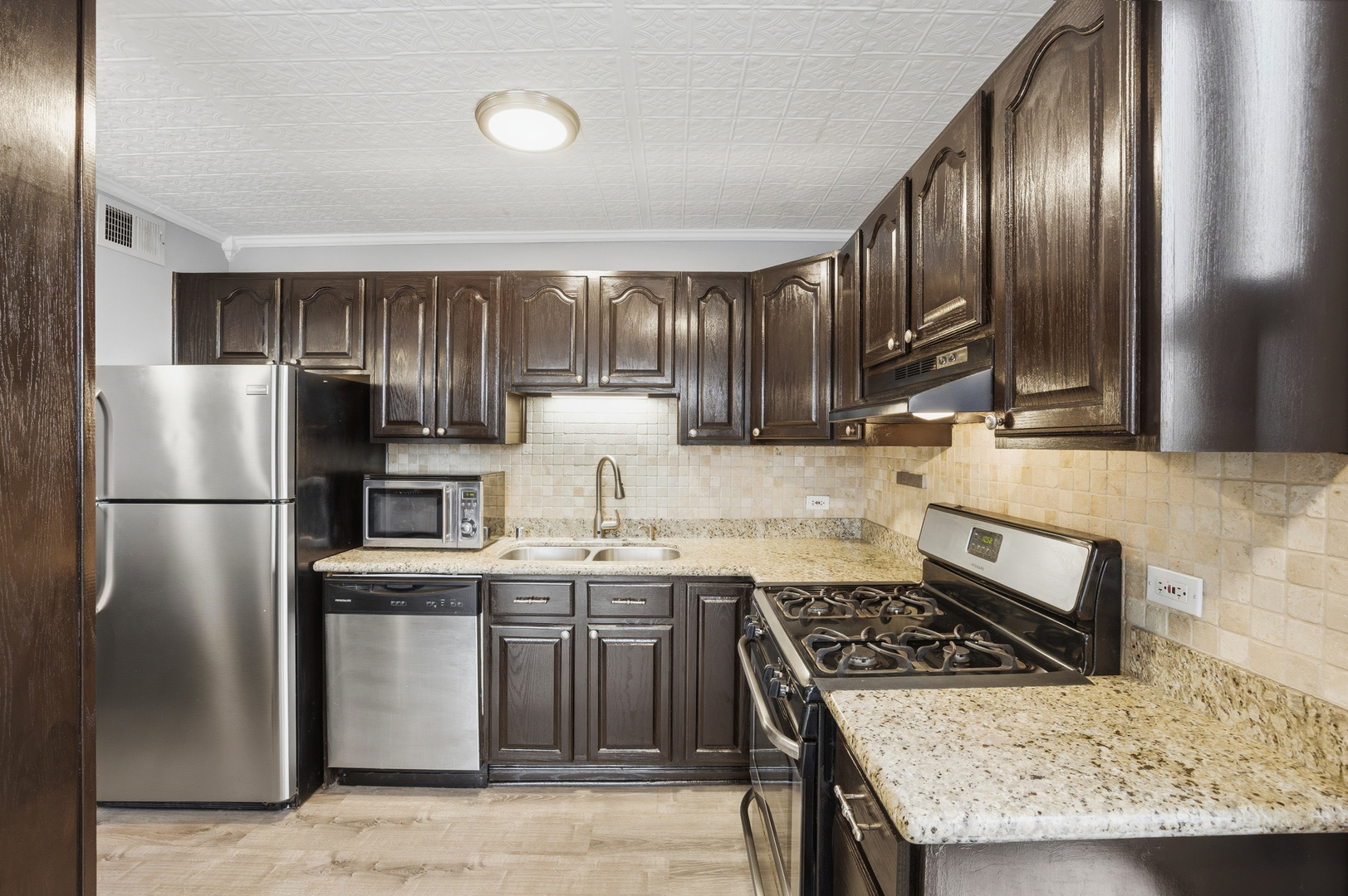 2605 South Indiana Avenue, Unit 302 Chicago, IL 60616 - Photo 11 of 18